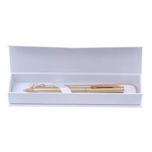 Дамски комплект - метална химикалка и колие Дамски комплект - метална химикалка и колие