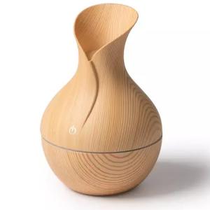 Овлажнител и дифузер с LED светлини 180 ml Овлажнител и дифузер с LED светлини 180 ml